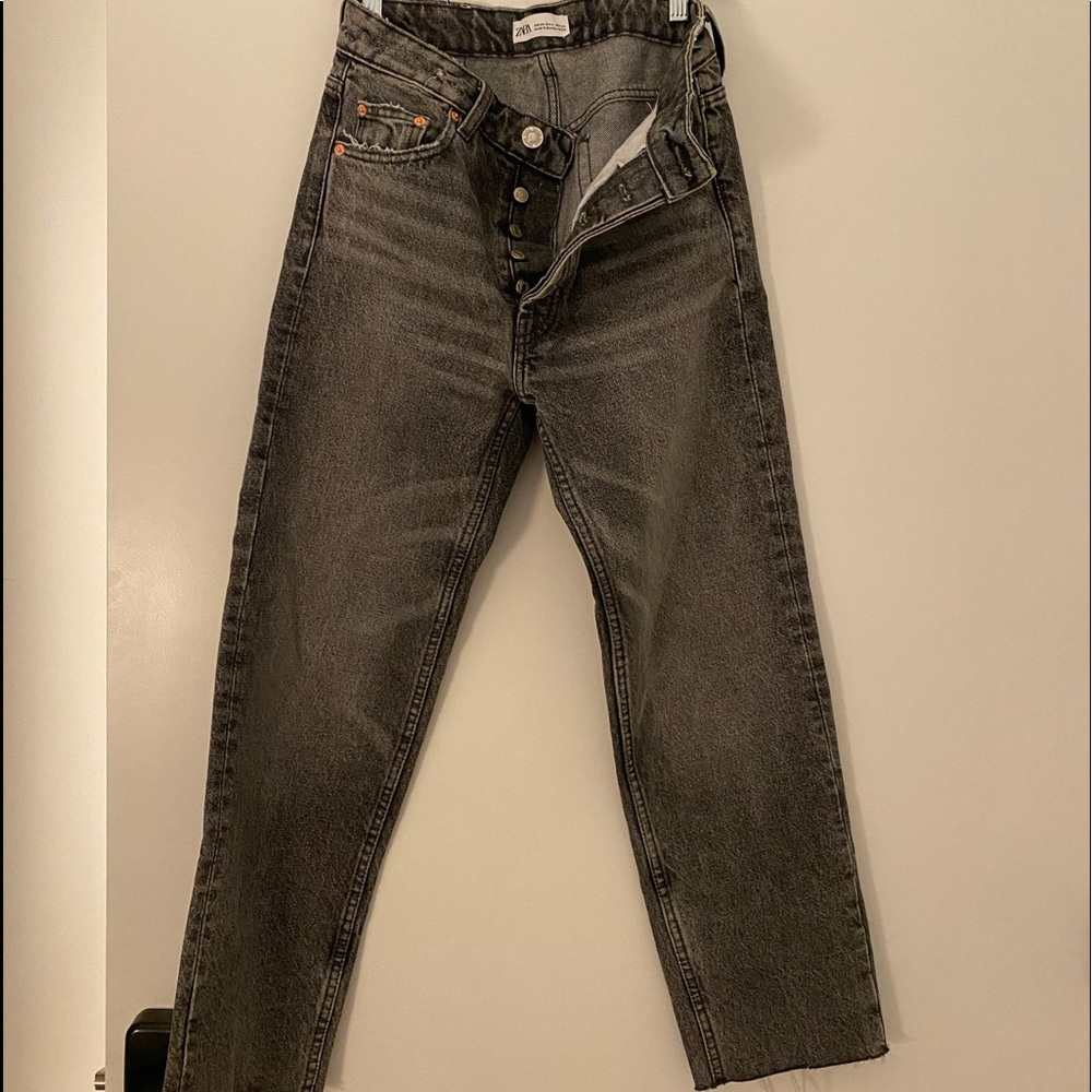 Zara jeans size 2